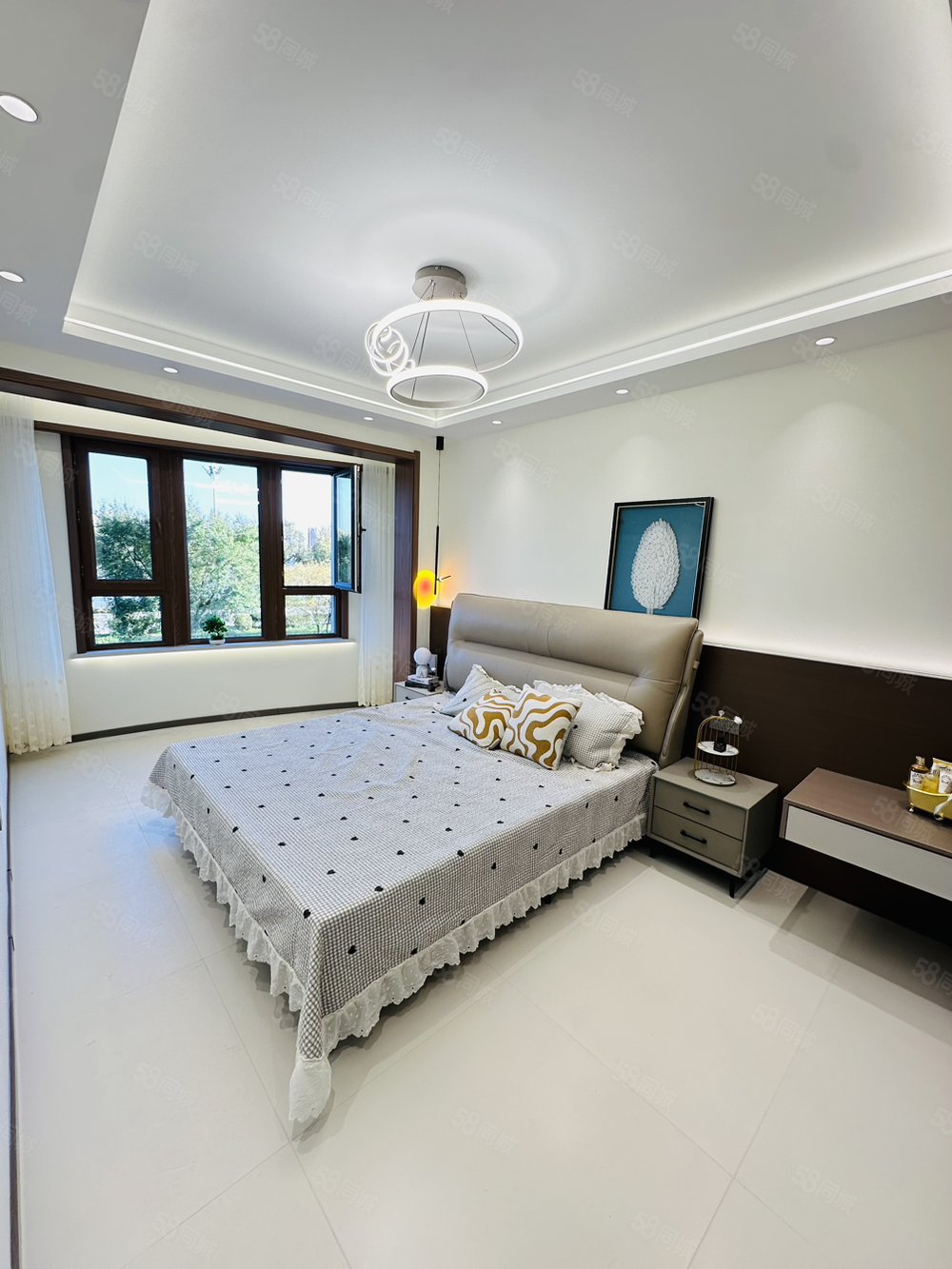 锦江丽都3室2厅1卫120㎡南北76万