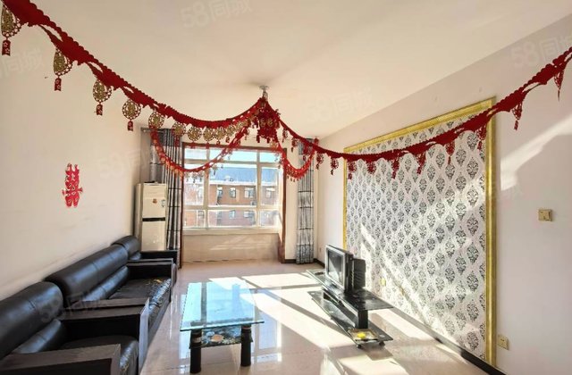 佶地国际A区3室2厅134.25㎡76万二手房图片