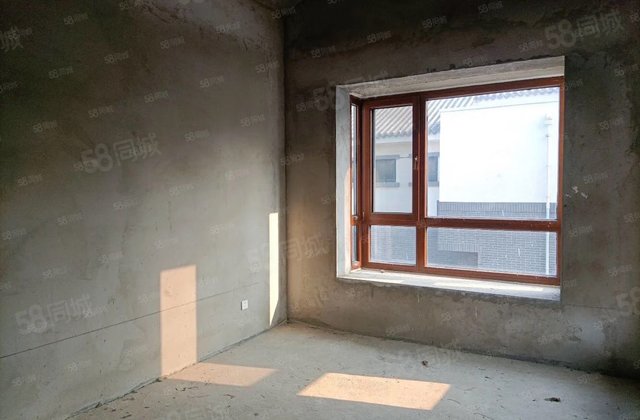 东昌府院别墅，带车库、车位，所有房间皆朝阳