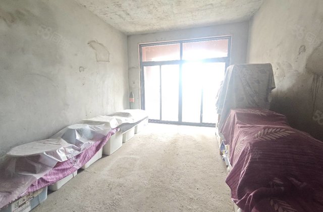 春天半岛七区3室2厅97㎡33.8万二手房图片