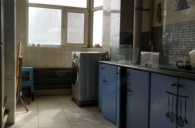 亚泰花园桃花苑1室1厅67.5㎡34.5万二手房图片