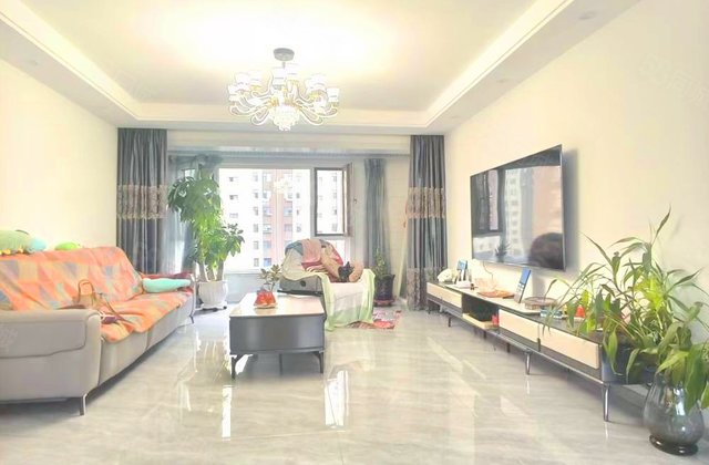 万盛东城7室3厅256㎡139.8万二手房图片