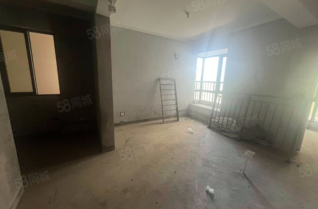 角美阳光城凡尔赛宫3室2厅1卫77㎡南北49万