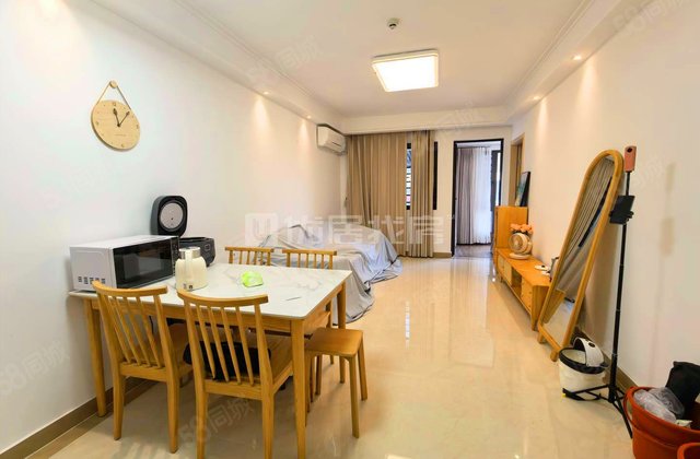 荣和半山华府3室2厅68.23㎡53万二手房图片