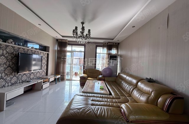 光宇维多利亚4室2厅104㎡46万二手房图片