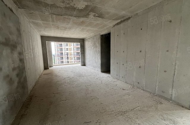 裕达桂中府4室2厅131.31㎡45万二手房图片