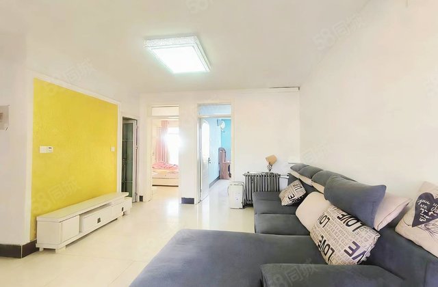 急售 东昌府区 柳泉花园 20来万 精装三室 免大税送储藏室