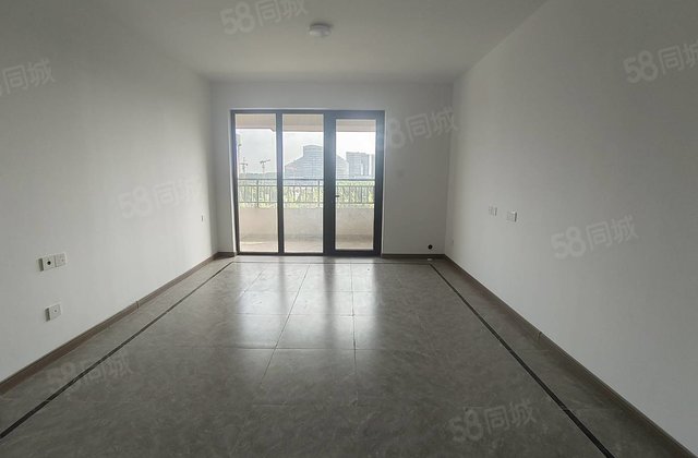 急售急售，新一中东临，水樾澜庭，湖语上院边户三室带车位