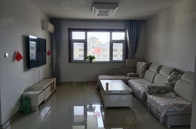 旅游度假区 有电梯 高楼层视野好 南北通透 楼龄新 商品房