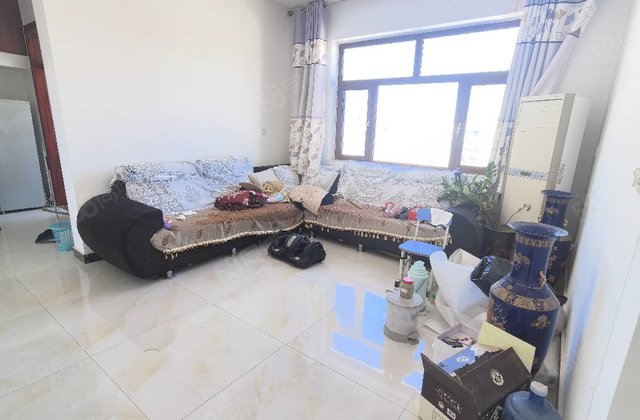 文轩中学！ 本部，二实验  精装三室 龙山南区 区委家属院