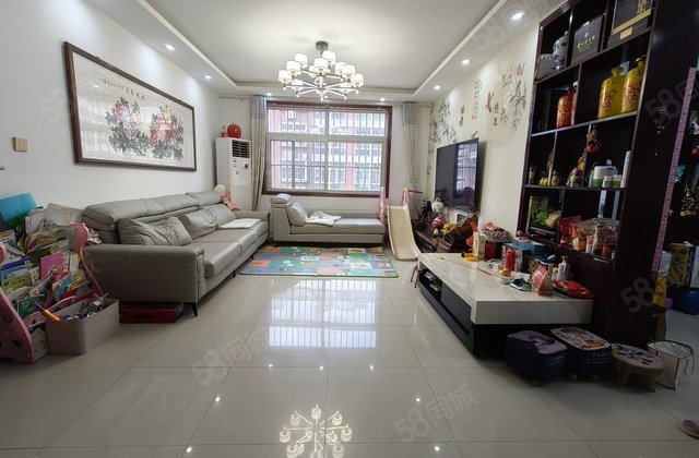 万达附近 桐凤家园A区多层三楼 三室朝阳有储藏室 看房方便