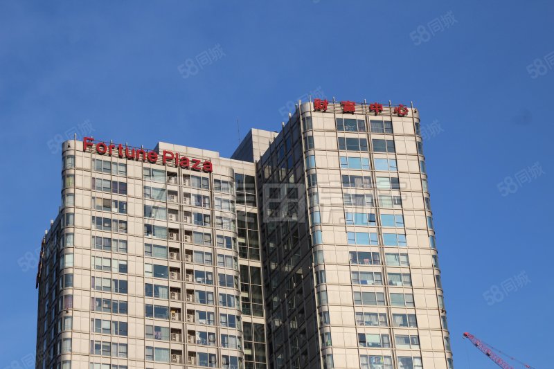 北京财富中心公寓2室2厅2卫123㎡西南1088万