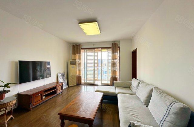 财富中心国际公寓(B区)3室2厅124㎡130万二手房图片