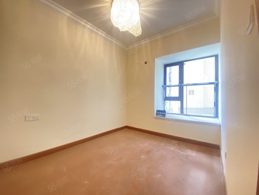 恒大城3室2厅1卫102.66㎡南北78.5万