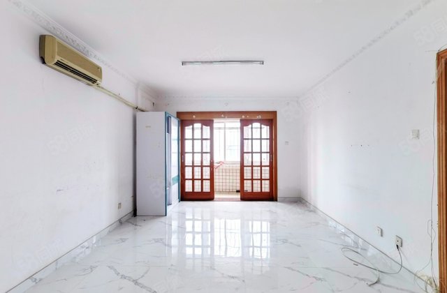 红岗大厦3室2厅102㎡270万二手房图片