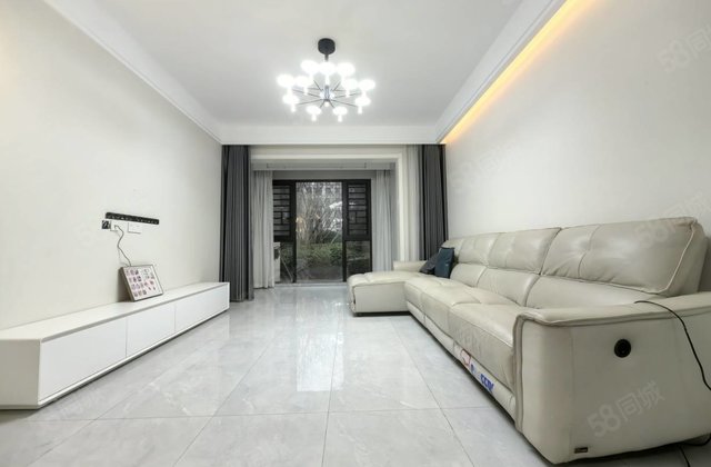 天润府3室2厅111㎡83.5万二手房图片