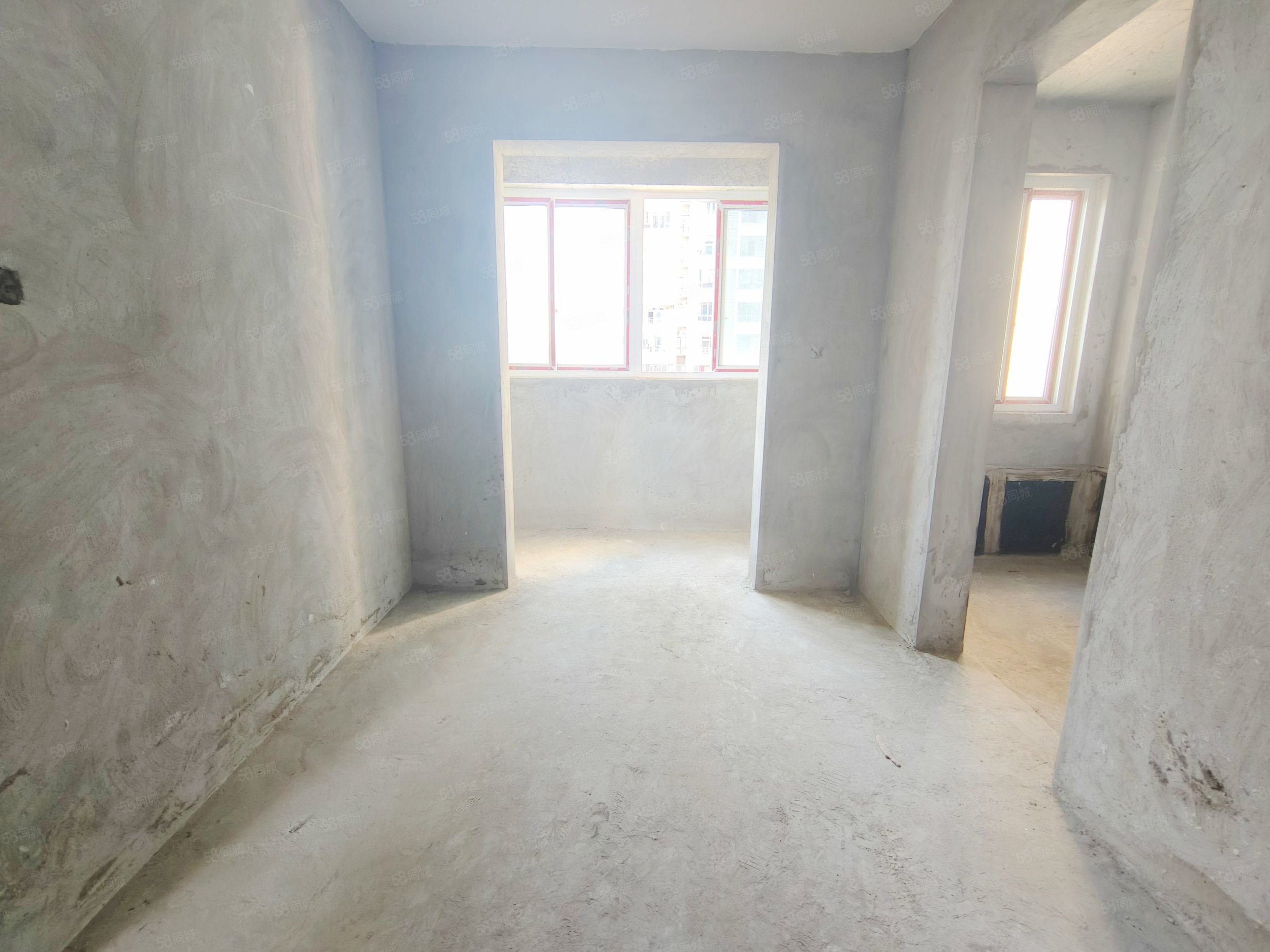 常隆花园3室2厅1卫100.4㎡南北47.5万