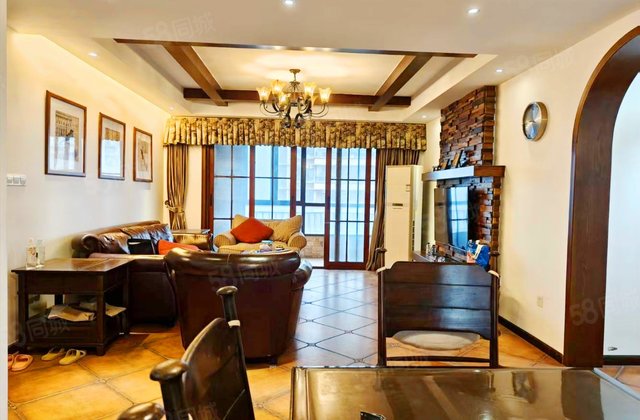 融科紫檀4室2厅179.84㎡188万二手房图片