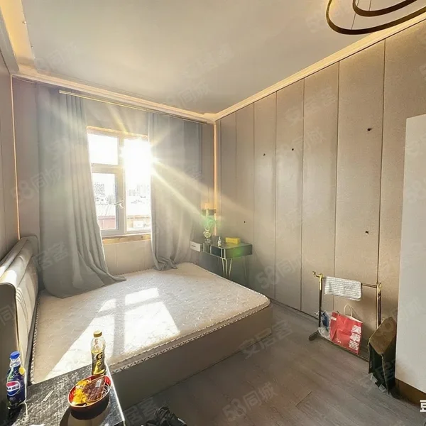 整租｜月付短租整租一室君峰路李村万达乐客城和谐广场北方国贸利客来