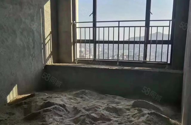 幸福里4室2厅153㎡88万二手房图片