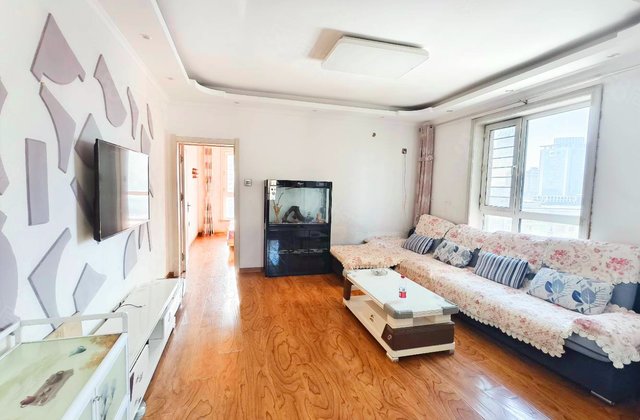 沈铁盛华庭2室2厅96.52㎡44.5万二手房图片