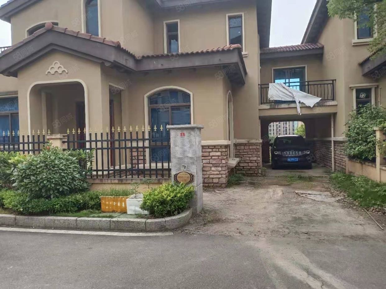 武夷山碧桂园6室1厅3卫360㎡北320万