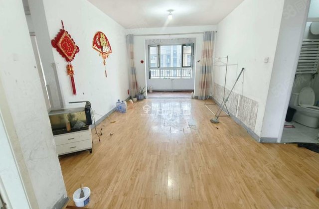 急售 星光中央丽都 三叶户型 免大税 看房有钥匙