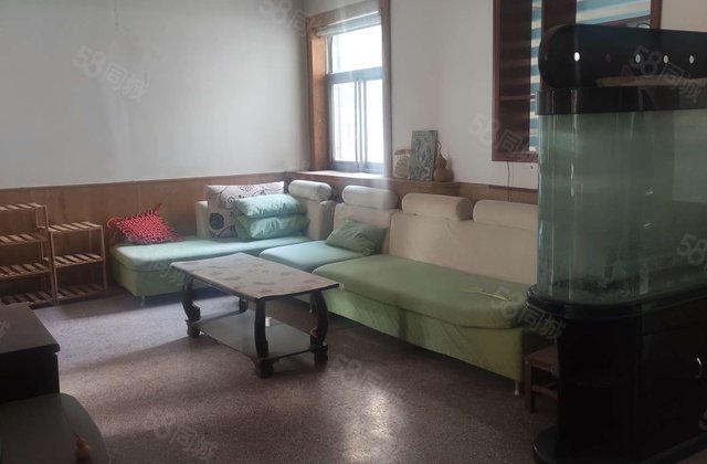 文轩 外国语 单位房 孝心一楼四室两厅 送储 停车方便