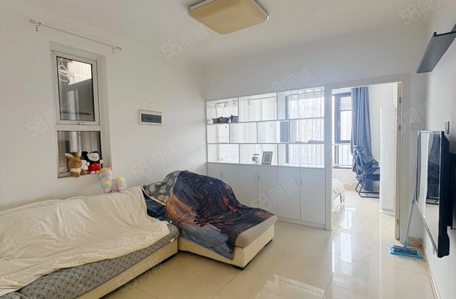 雄飞生活广场2室2厅75.57㎡65万二手房图片
