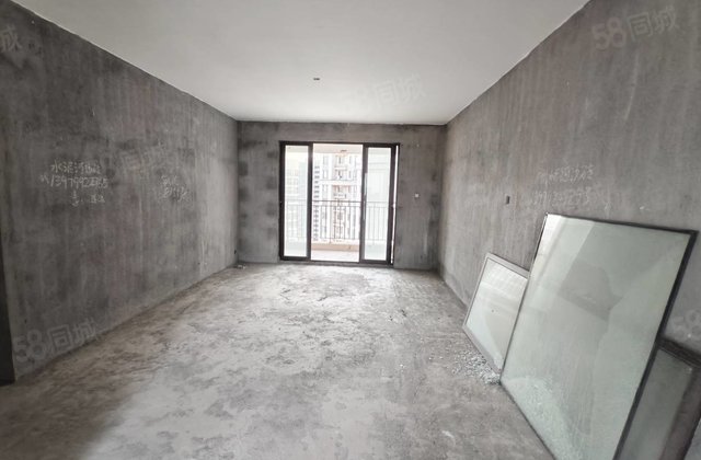 梦想天街4室2厅146㎡72.8万二手房图片