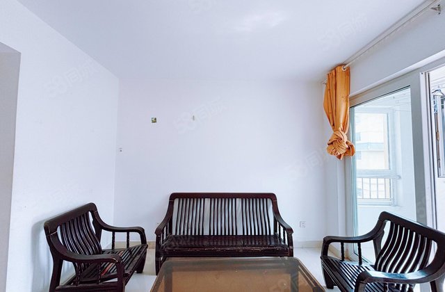 民生  ，颐中外国语。免大税，有储藏室。高楼层视野宽阔。