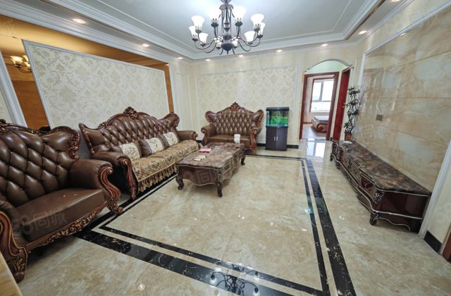 急售! 东昌  中华御苑精装三室  免大税看房方便