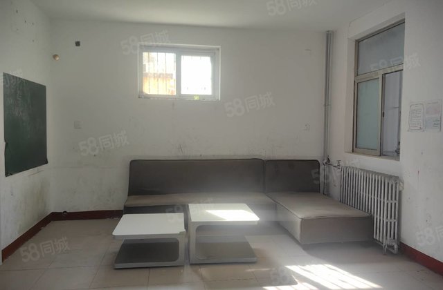 文轩本校一中外国语一楼带院独门独户四室有钥匙随时看房