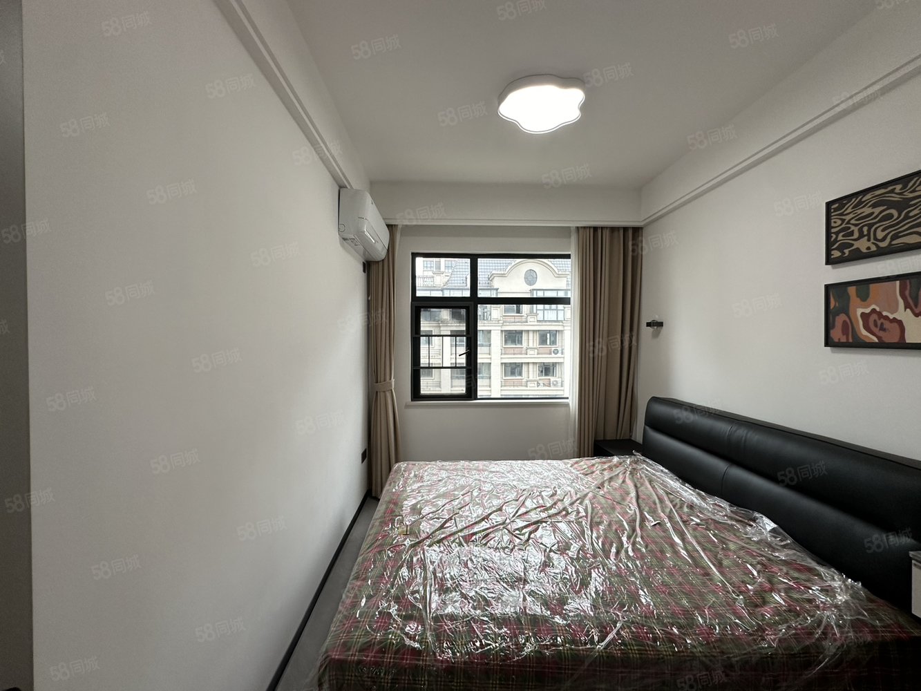 中央花园(高安)4室2厅2卫135㎡南北98万