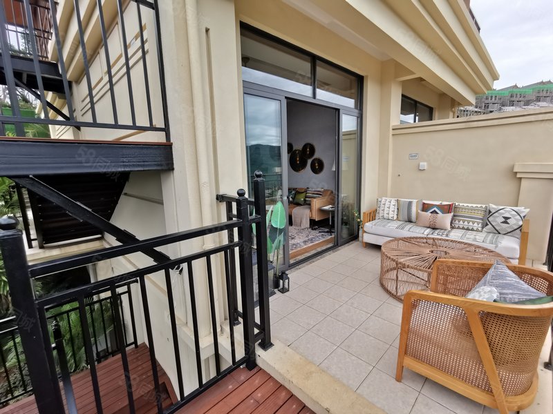 江景可托管别墅 年收入10万以上 12年白得一套房可做6个房