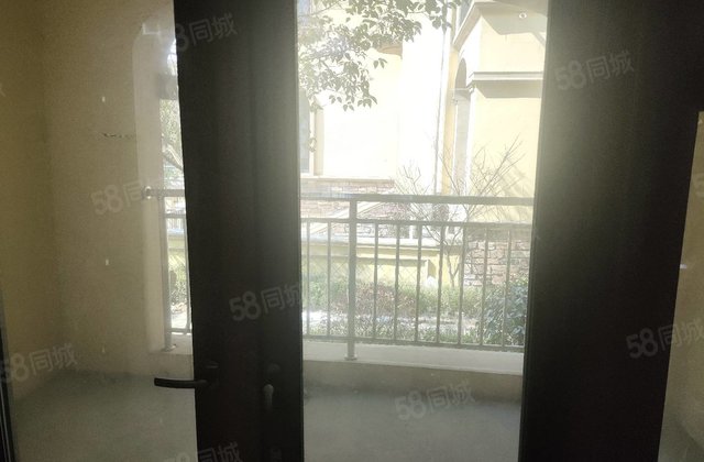 围合别墅边户送300平院子临水免大税，有钥匙随时可以看房