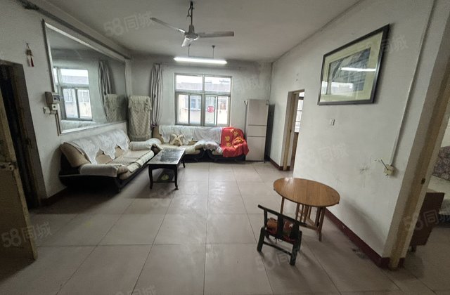 孟达龙山北区 交通便利 精装好房 超低密度 商品房 近医院