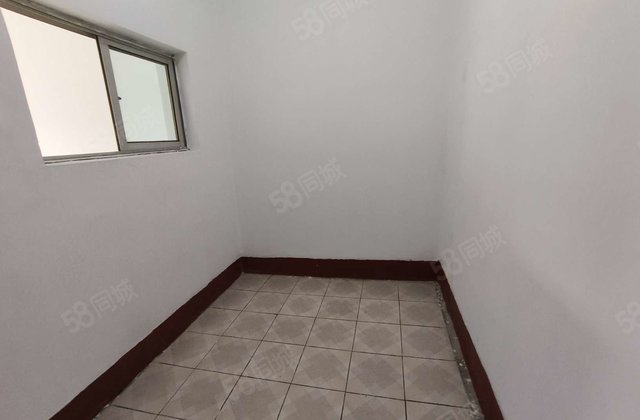 朝南 53平 国棉厂北院 简单装修 满二 2室1厅 诚心出售