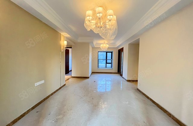 恒大悦珑台3室2厅115.76㎡74万二手房图片