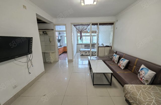 市中心~三楼 户型真棒！大润发邻 新世纪花园 带车位东昌路上