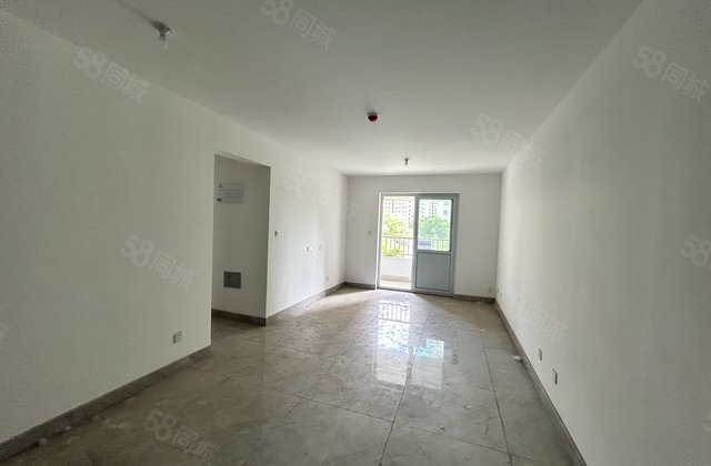 房东急出 带车位 昌润莲城附近 莲湖湾新房未住