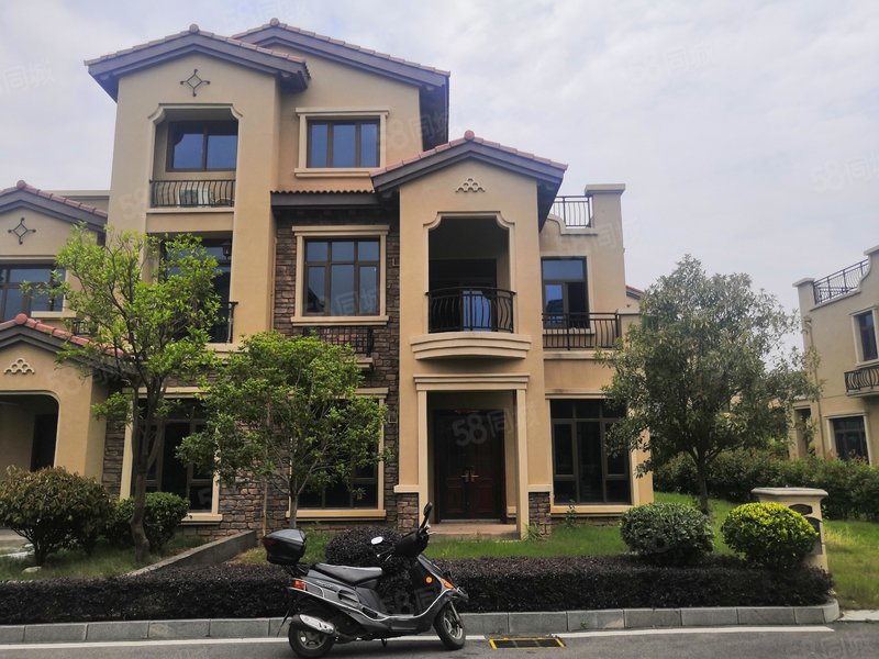 黄冈碧桂园三期双拼别墅带露台南紫气东来