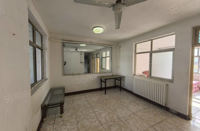 急售 金鼎 东昌本部 四海小区 二楼 全天采光 免大税