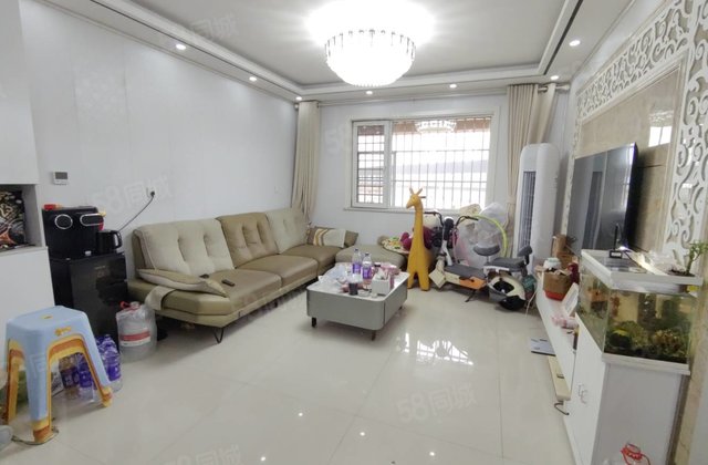 水晶丽城 商品房 三室朝阳 双卫 带储