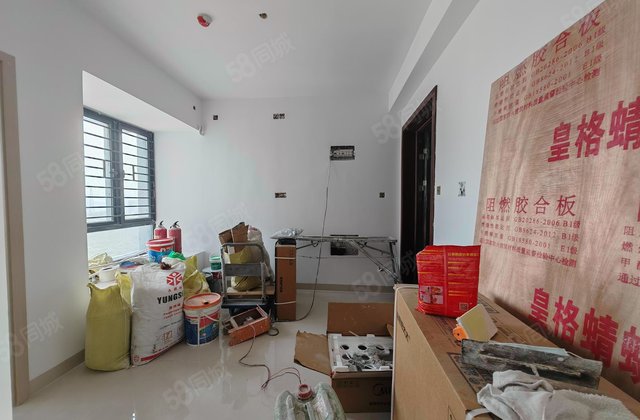 悦峰尚府1室1厅36.5㎡170万二手房图片