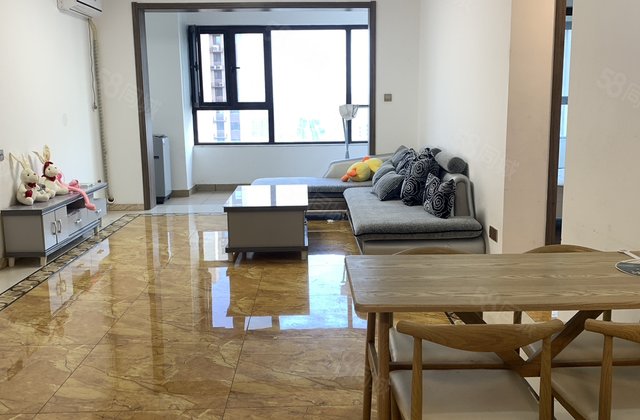 急售，拎包即住，碧桂园国岳府，免大税，观景落地窗，