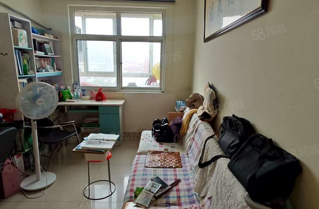 七中对过！馨苑小区！地暖电梯房！送储!随时看房！