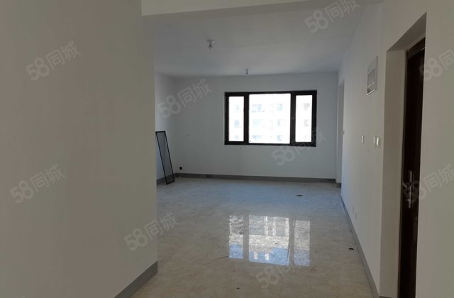 卓亚未来城3室2厅1卫