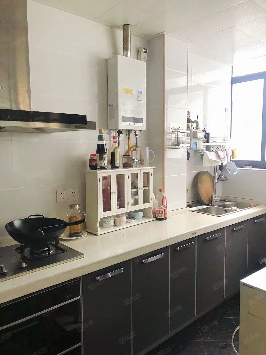 宜教花苑6室2厅4卫123㎡南北168万