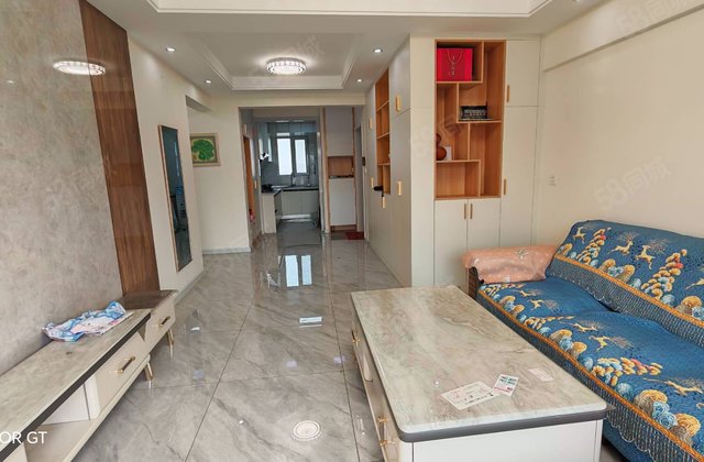 英伦铭筑3室2厅110㎡54万二手房图片